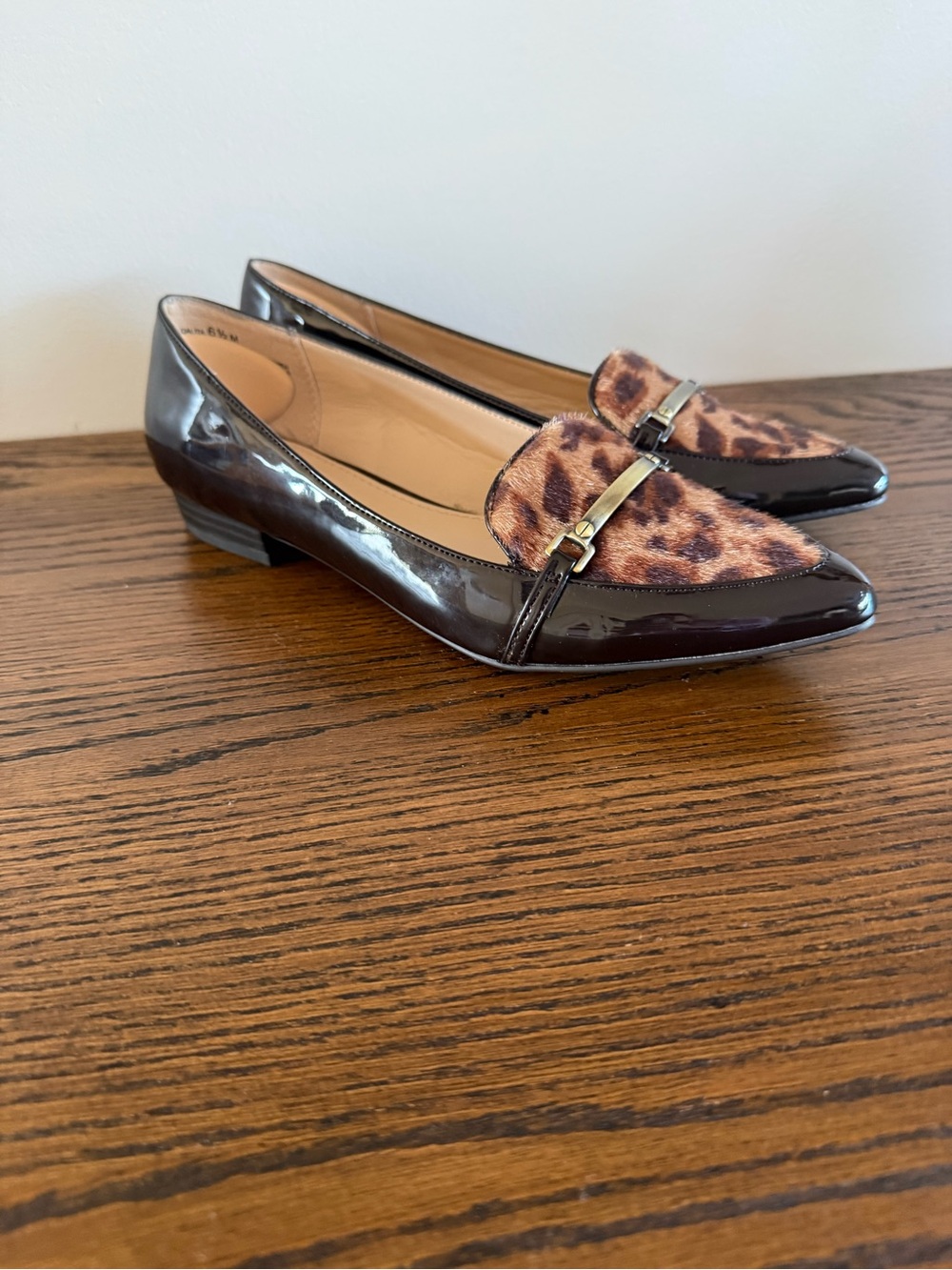 The Limited Leopard-Print Pointed Loafers with Dark Brown Trim - Picture 2 of 5